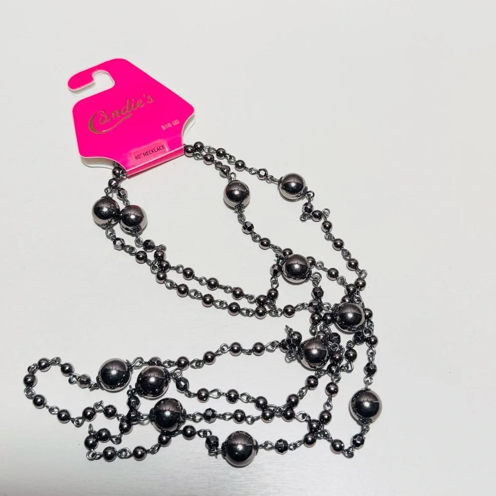 Candie’s Gunmetal Beaded Necklace NWT